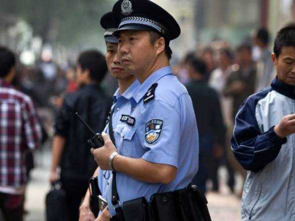 В Китае семь человек погибли при наезде автомобиля на толпу