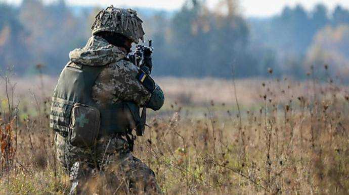 Донбасс: сепаратисты открывали огонь одиннадцать раз