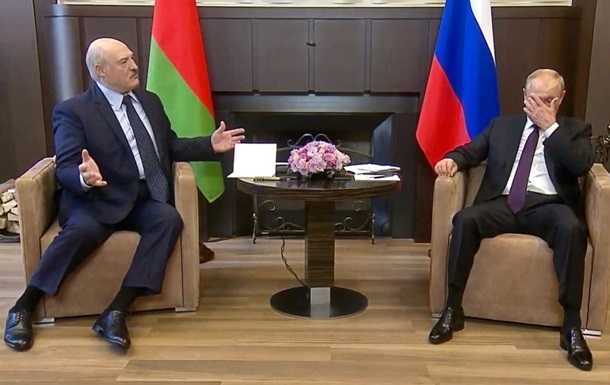 Лукашенко дорікнув Путіну: не запросив до Криму