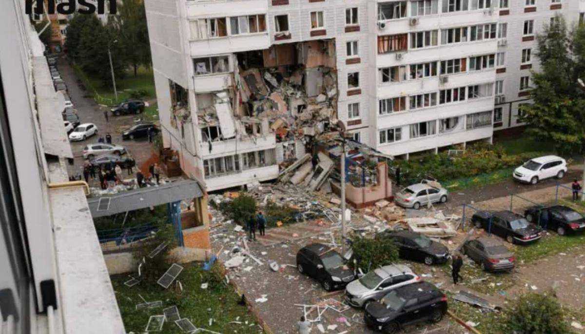В Росії вибух розніс багатоповерховий житловий будинок, під завалами шукають людей