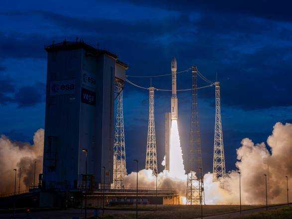 "З українським двигуном": ракета-носій вивела на орбіту розвідувальні супутники Франції