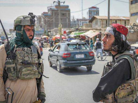 Ситуація в Афганістані: військові Словаччини застосували зброю під час евакуації людей з Кабула