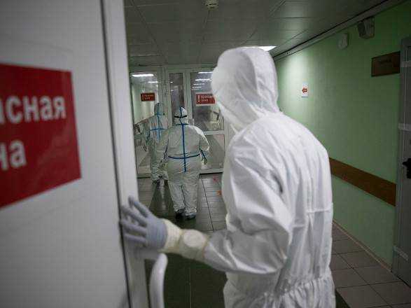 Пандемия: в РФ зафиксировали антирекорд новых случаев COVID-19 с начала мая, рост заражений продолжается