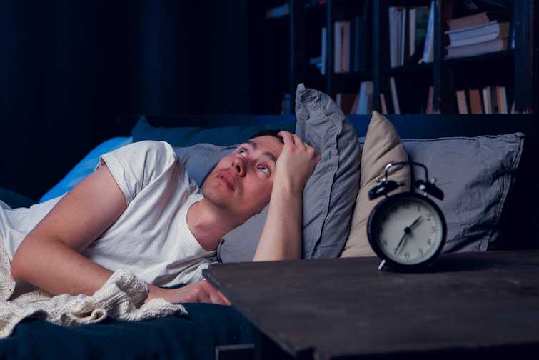 Люди, які сплять менше п'яти годин, частіше страждають від хронічних захворювань