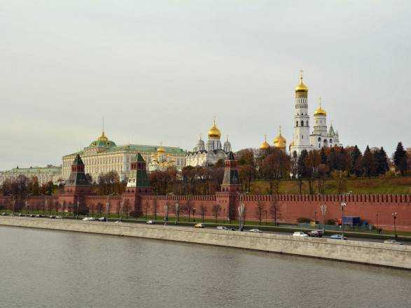 В Кремле заявили, что Украина "должна обсуждать контроль своей границы" с представителями боевиков "Л/ДНР"
