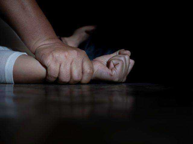 У Рівненській області на території розважального комплексу зґвалтували 13-річну дівчинку