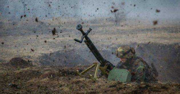 Тяжелые бои на Донбассе: убит воин ВСУ, есть раненые