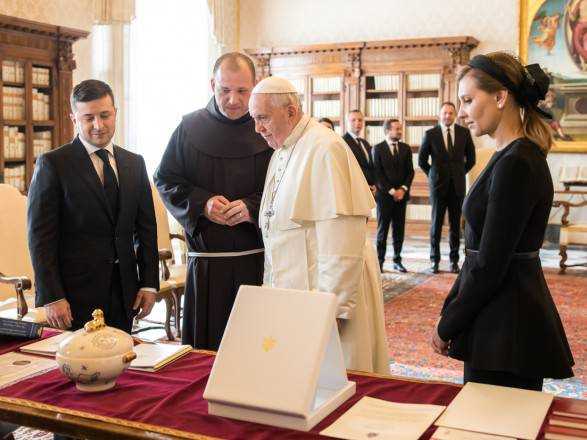 Зеленский о впечатлениях от встречи с Папой Франциском: почувствовал понимание и надежду