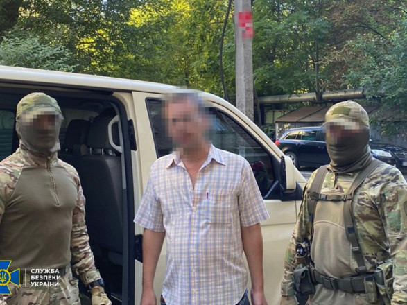 В Днепре задержали российского агента, который под прикрытием волонтера пытался установить места базирования штабов Сил обороны
