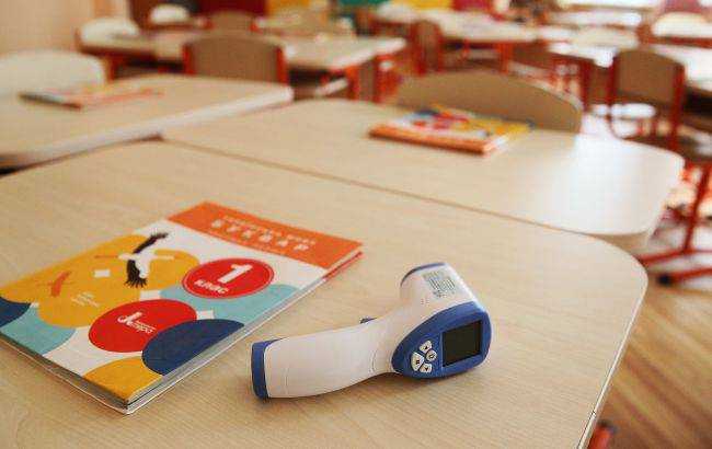 Киев хочет возобновить очное обучение во всех школах с 25 января