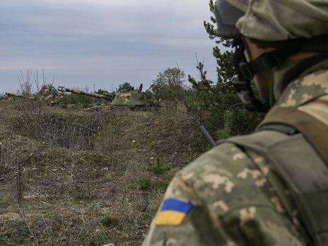 На Донбассе 11 обстрелов за сутки, погиб 1 боец ​​ООС