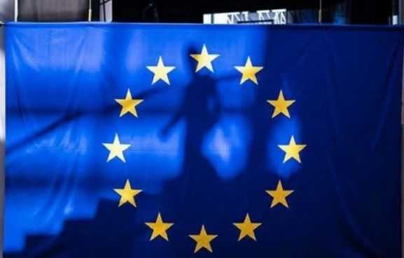 Евросоюз обновил "зеленый список", попала ли в него Украина