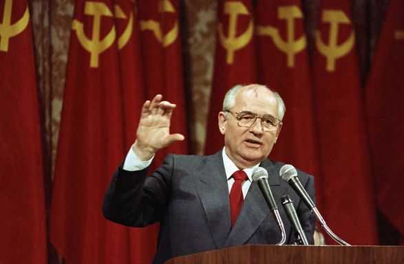 Горбачов допоміг покласти край Холодній війні, але помилився щодо "медового місяця" із Заходом - пєсков
