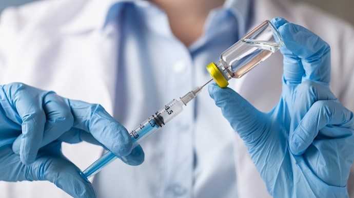 Шмыгаль сделал заявление по закупке российской вакцины от COVID-19