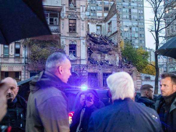 Візит Штайнмаєра до Києва: президенту Німеччини показали наслідки атак російських варварів