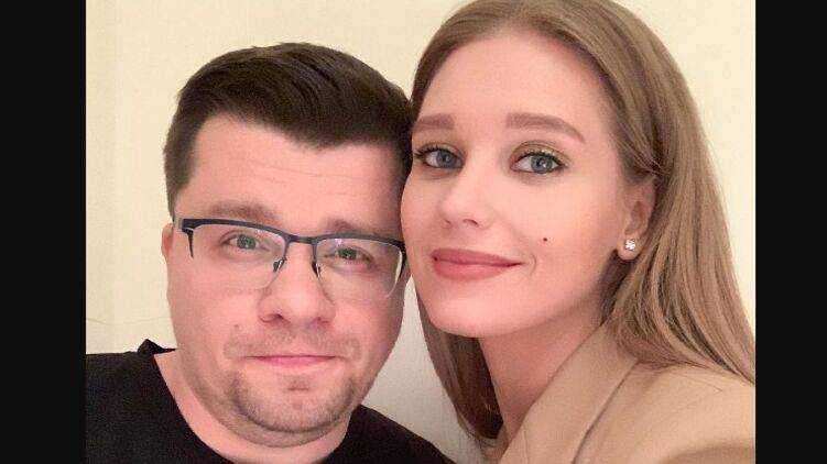 В Москве суд окончательно расторг брак "Бульдога" Харламова и Кристины Асмус