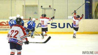Хоккеисты команды "Донбасс 2003" выиграли стартовый матч на Кубке генерала Багратиона