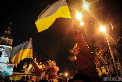 Уже весной украинские школьники получат учебники по истории Майдана