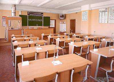 На Днепропетровщине весенние каникулы продолжаются еще в 63 школах