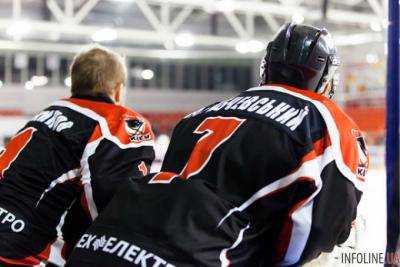 Три отечественные хоккейные команды заключили договоры с национальной федерацией на участие в чемпионате Украины
