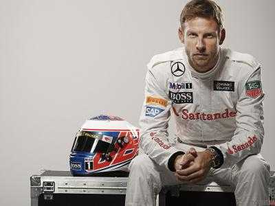 Британский пилот команды Формулы-1 "McLaren" Дженсон Баттон продлил свой контракт