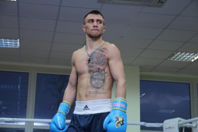 Стал известен претендент на бой против украинского боксера В.Ломаченко