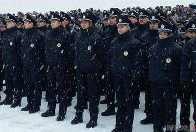 В Днепропетровске уже уволили пять патрульных