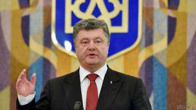 Президент Украины Петр Порошенко подписал закон о назначении генпрокурором лица без высшего юробразования