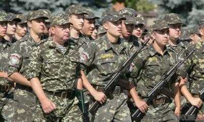 Контракт с Вооруженными силами Украины подписали более 32 тыс. человек