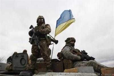 В Украине около 3 тыс. офицеров были повышены в воинском звании за время АТО