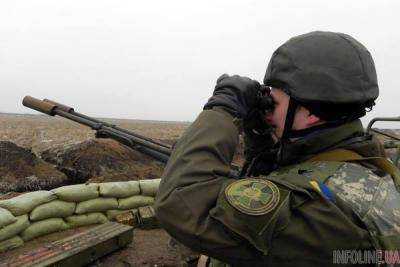 На луганском направлении возле Новоалександровки боевики открыли огонь из БТРа