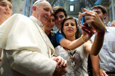 Маленькие пациенты ватиканской больницы "Бамбино Джезу", попали на аудиенцию к Папе Франциску