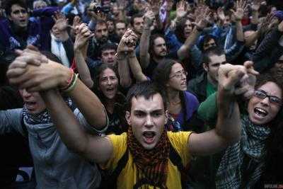В Испании на улицы вышли десятки тысяч людей