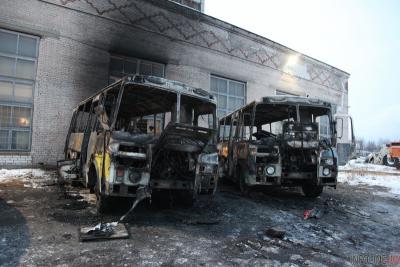 В Донецкой области  горел гараж с автобусами