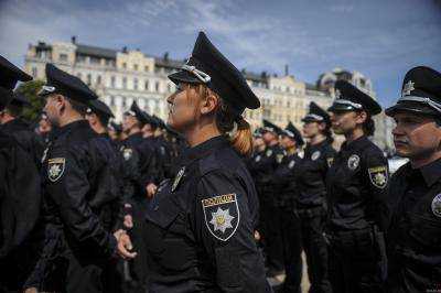 В Киеве за порядком на праздники будут следить около двух тысяч полицейских