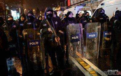 В Стамбуле правоохранители задержали 14 человек подозреваемых в теракте