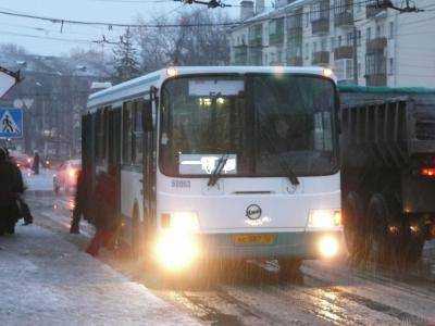 Сегодня во Львове на маршруты из 502 автобусов вышли только 139