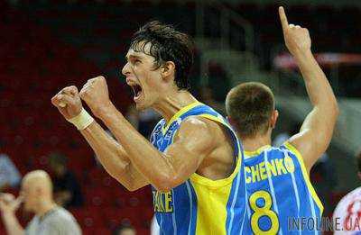 Баскетболисты сборной Украины С.Гладир и В.Кравцов помогли своим клубам одержать победы в матчах на арене