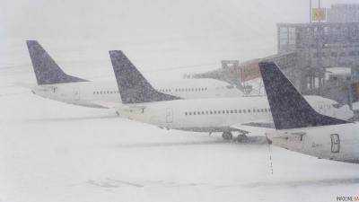 Из-за ухудшения погоды в Японии отменили около 140 авиарейсов