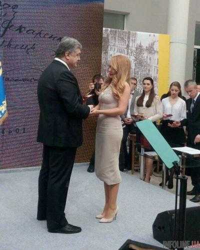 Тине Кароль присвоили звание Народной артистки Украины