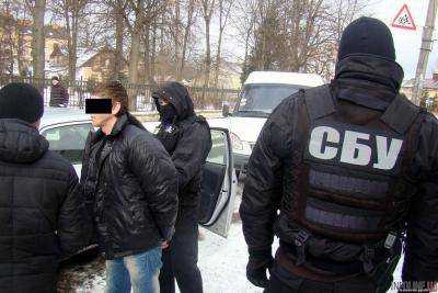 В Донецке арестовали мужчину за попытку вывоза радиостанций для боевиков "ДНР"