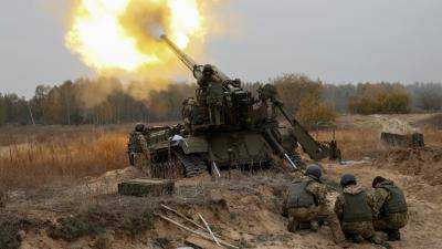 Весь день украинский военных под Мариуполем обстреливает российская артиллерия