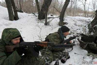 С начала суток в районе Авдеевки боевики стреляли по позициям украинских военных из "Градов" и танков