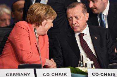 Канцлер Германии заявила, что для отмены виз между Турцией и ЕС еще не время, вопрос требует доработки