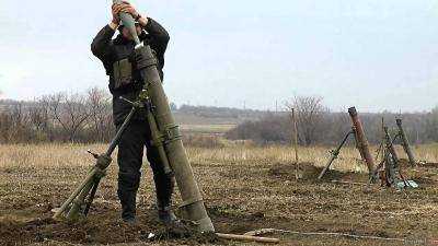 На Донбассе боевики вели огонь из тяжелого оружия на передовой
