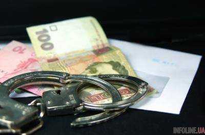 Правоохранители разоблачили должностных лиц киевского банка в хищении более 100 млн грн