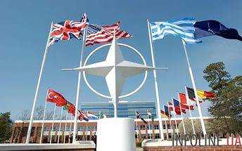 Завтра штаб-квартиру НАТО посетит В.Гройсман