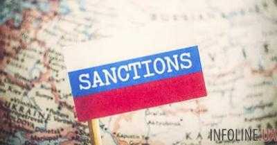Санкции против России останутся - США