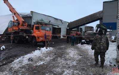 В России рухнул склад, есть жертвы