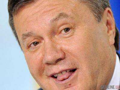 В.Янукович написал два письма о введении войск